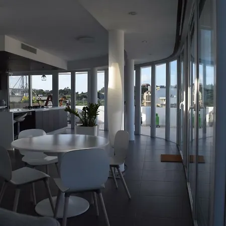 Penthouse Apartmán *