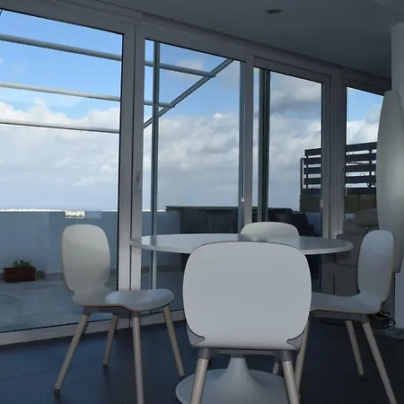 Penthouse Mosta